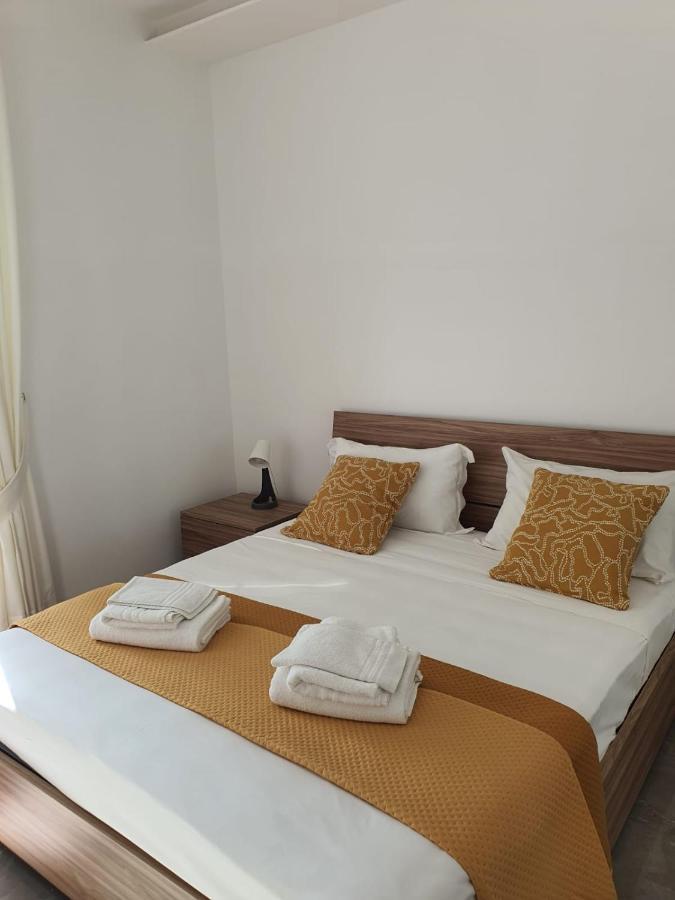 Deviveschi Guest House Castellammare di Stabia Exterior foto